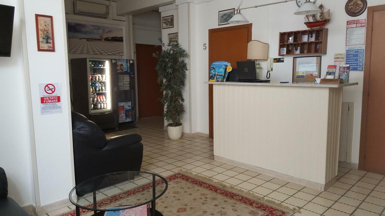 Albergo Pensione Ardenza Self Check-In Livorno Exteriér fotografie